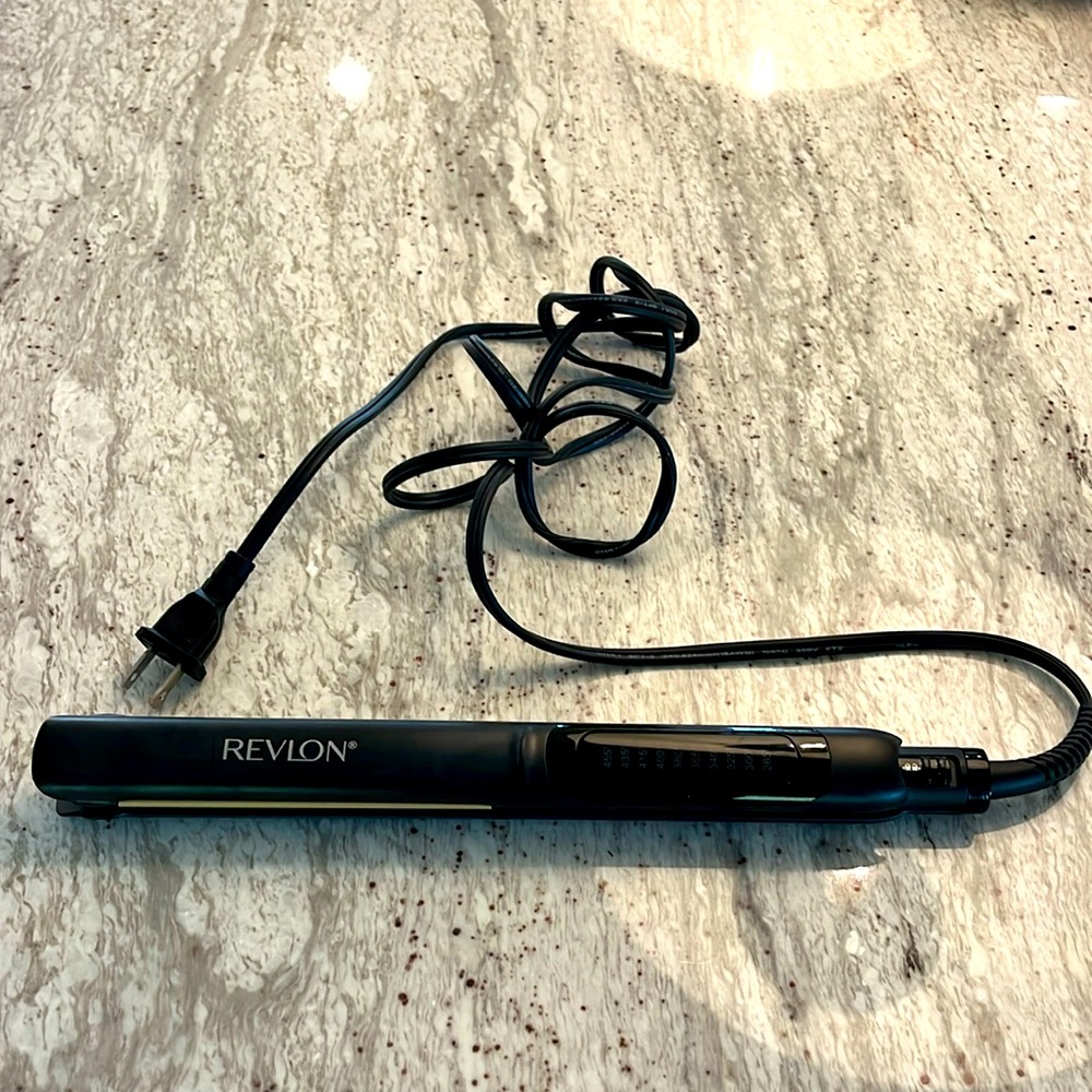 Revlon hair straightener